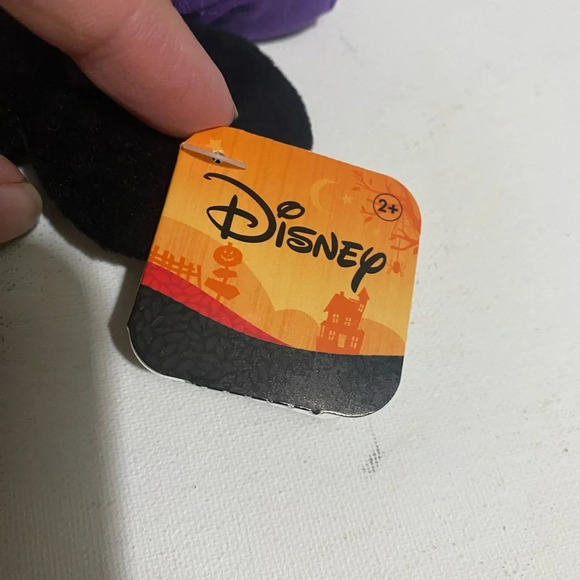 Disney Halloween Mickey Mouse w/ Purple Cape Hat Count Dracula 11” Plush, NWT - Picture 8 of 10